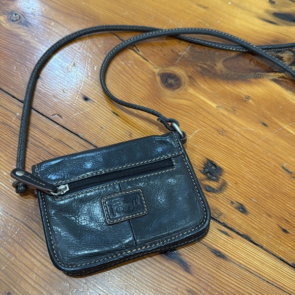Fossil mini leather black crossbody bag purse with silver hardware - Picture 2 of 13